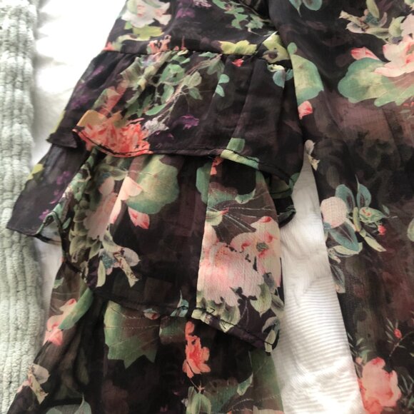 Alice and Olivia Kallie Printed Georgette Blouse with Ruffled Sleeves - Picture 8 of 8